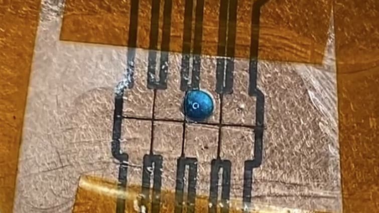 Electrowetting on Dielectric (EWOD)